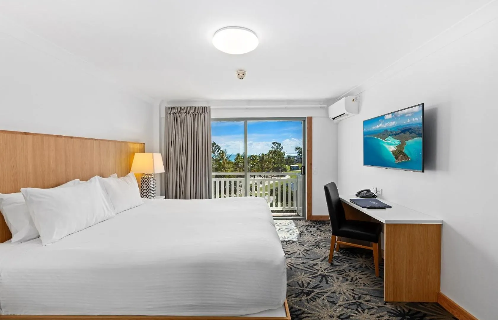 Airlie Beach Hotel